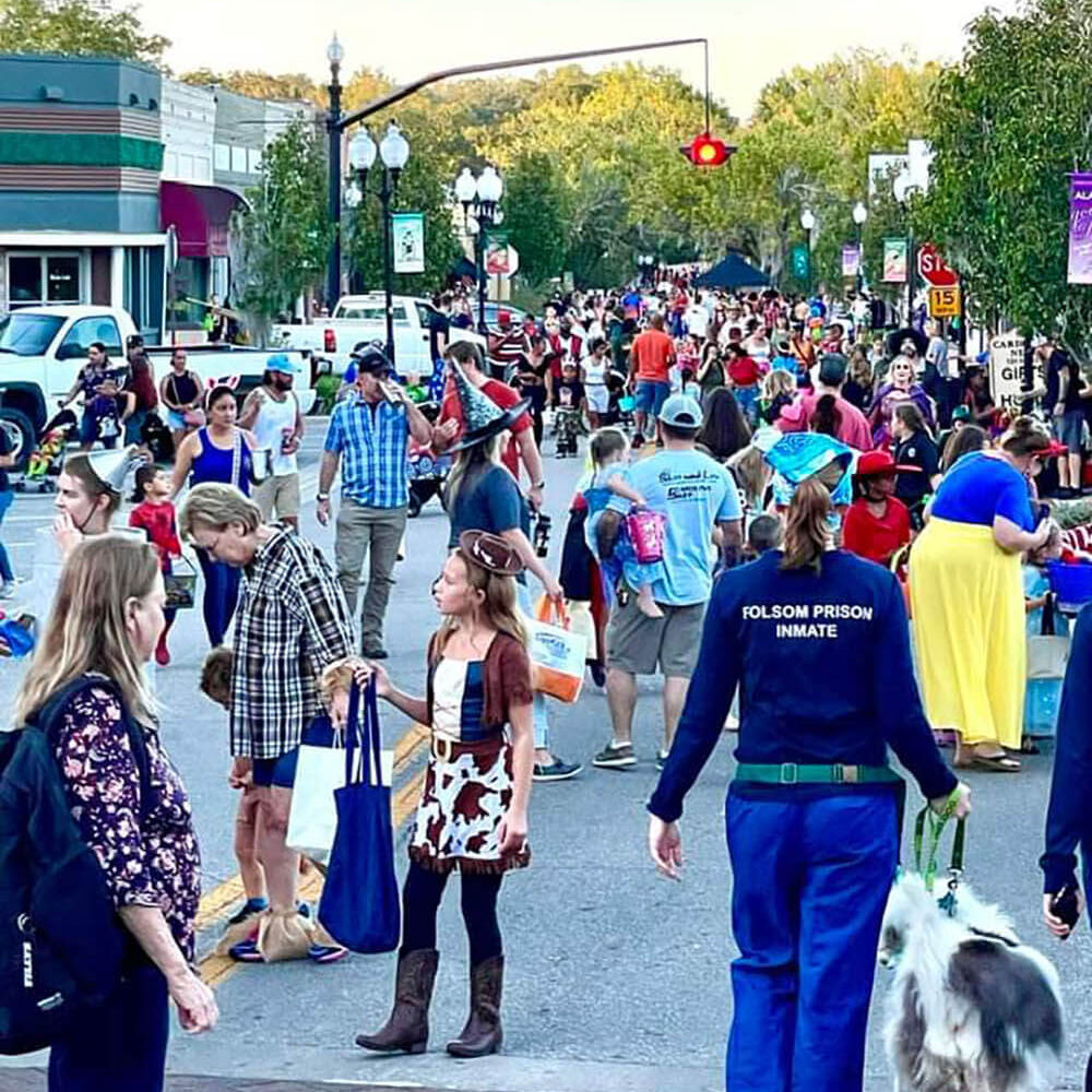 trick or Treat on Main & Scarecrow Row